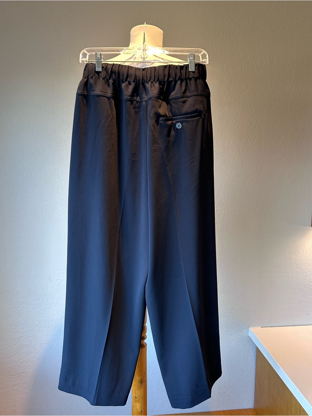 Sz BB Roucha Crepe Pants - Picture 5 of 9